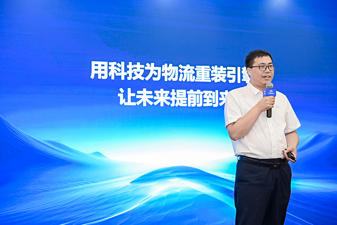 跑赢每一度丨从乌市到新乡，宇通重卡唱响新品上市“双城记”